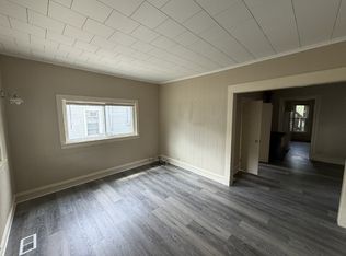 919 5th St NW #1, Grand Rapids, MI 49504