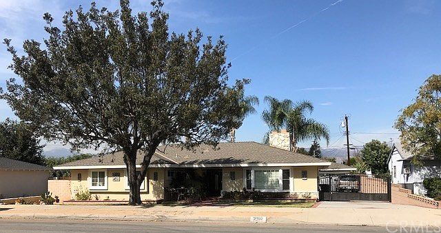 1st image of 2107 E Vine Ave