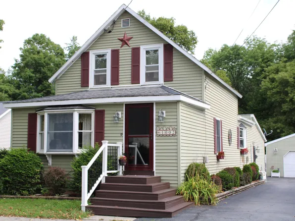 1002 Mason St, Morrisonville, NY 12962
