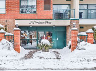 33 Wallace St #303, Vaughan, ON L4L 9L4
