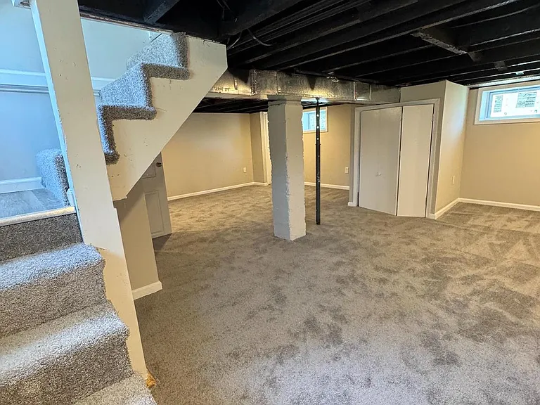 105 Williams Ave — Photo 24