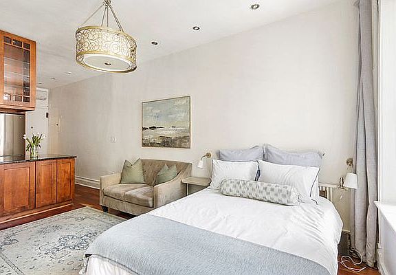4th image of 354 W 12th St APT 2A