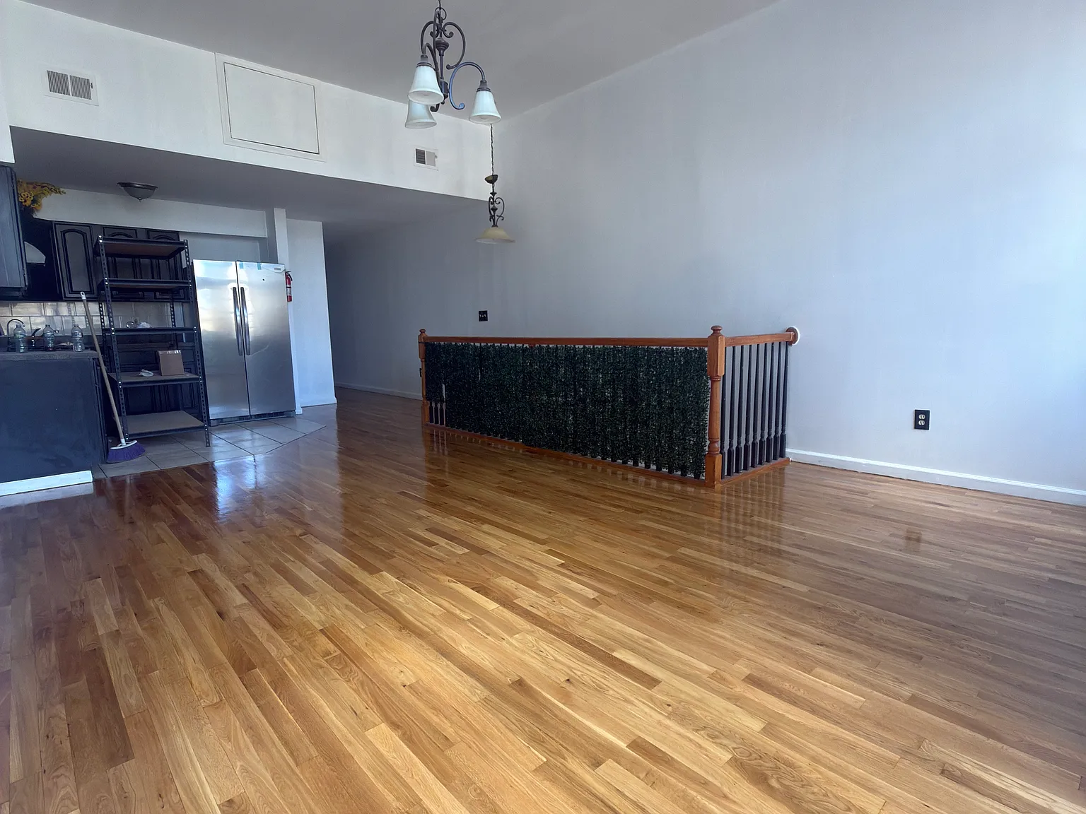 2305 Central Ave — Photo 4