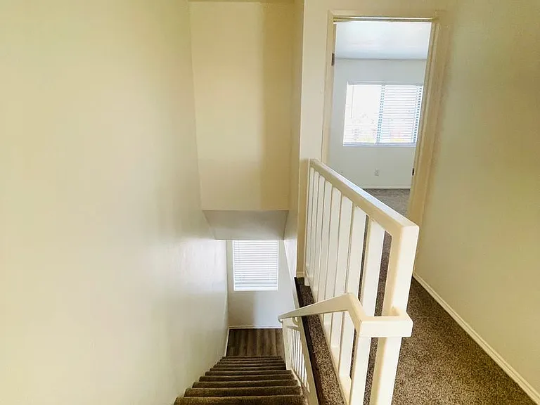 875 S B St — Photo 13