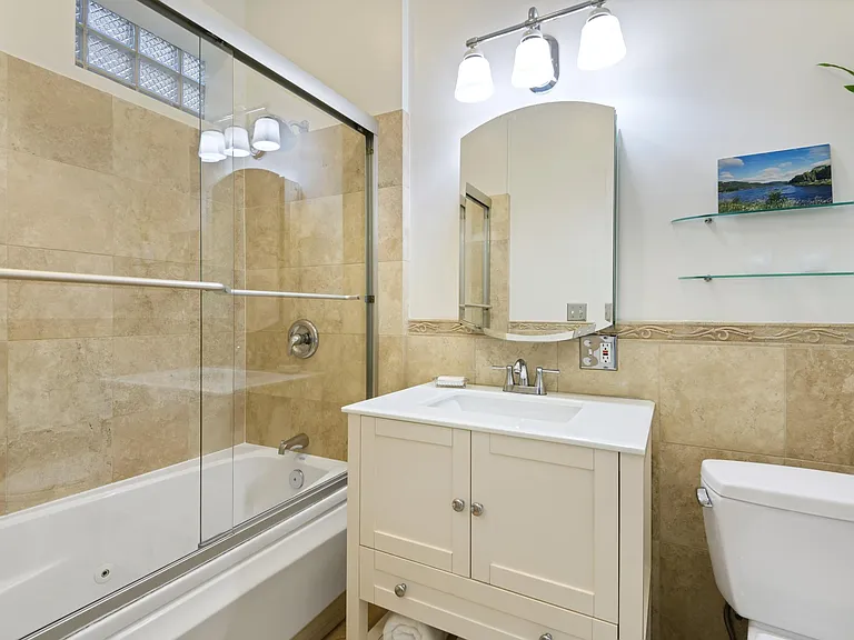 3945 N Kostner Ave #2 — Photo 12