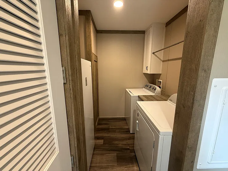 4728 County Road 82 — Photo 14