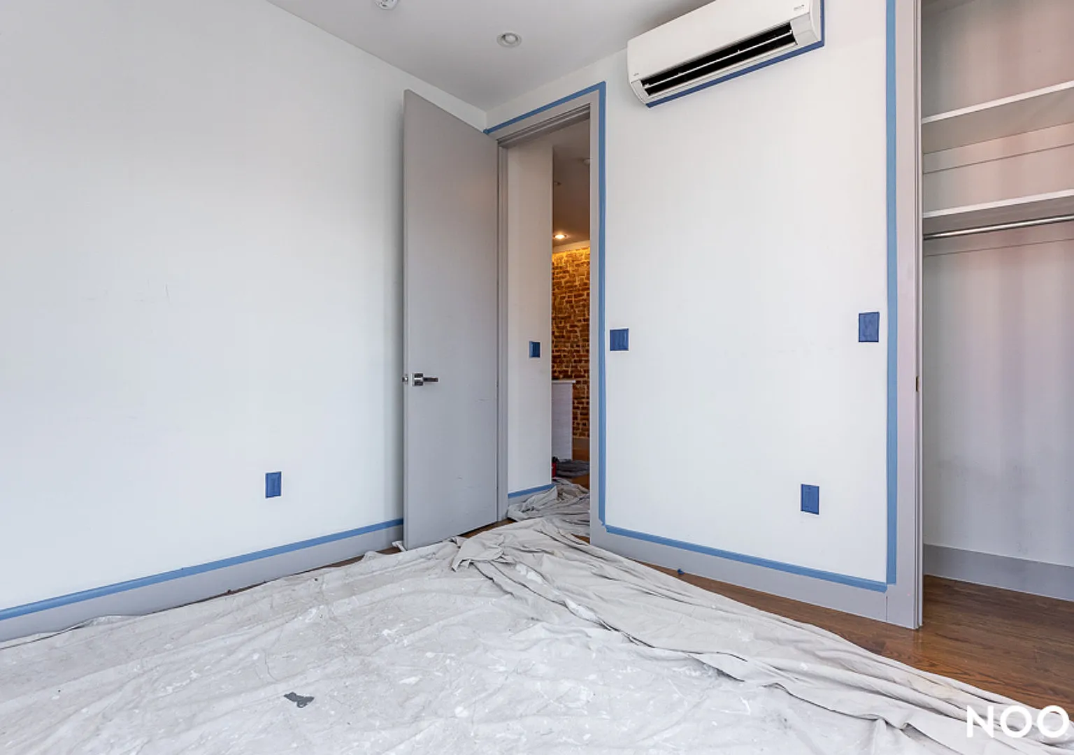 656 Hancock Street — Photo 3