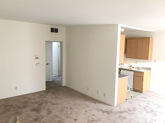 5th image of 14141 Tiara St
