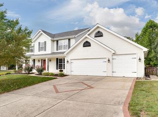 220 Black Oak Dr, Saint Peters, MO