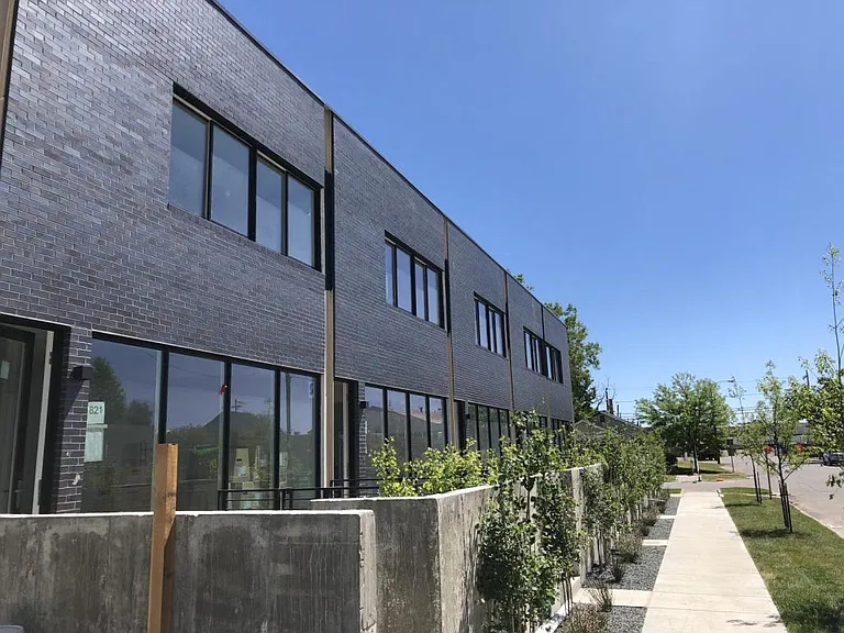 1825 E 38th Ave — Photo 34