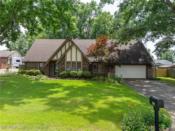 2508 Roxbury Ln, Fort Smith, AR 72908