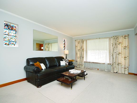 3rd image of 5959 W Leland Ave