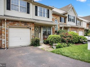 1102 Duchess Ct, Royersford, PA 19468