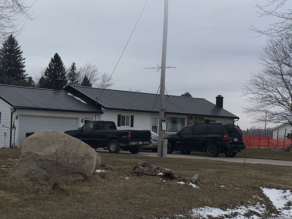 3rd image of 26 Wood Rd