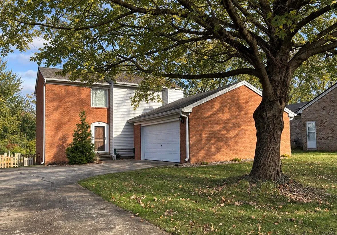 3 bed, 2.5 bath, 1692 sqft, $2,500 — Photo 1
