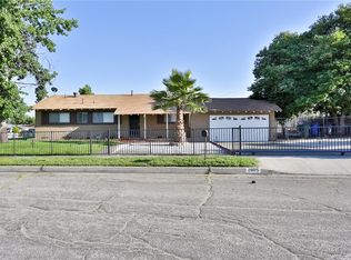 2805 W Vine St, Rialto, CA 92376