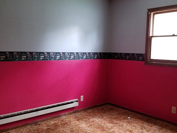 5th image of 2205 N Grand Island Ave