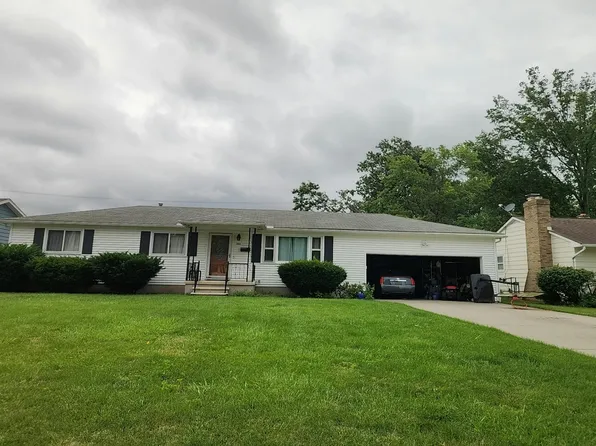 394 Terra Ln, Amherst, OH 44001
