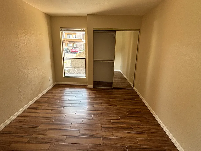 3601 W Tierra Buena Ln #Phoenix 85053 — Photo 14