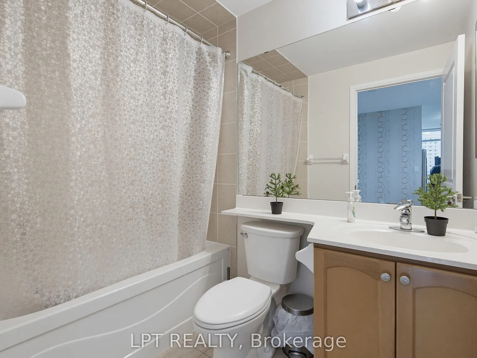 2 bed, $2,750 — Photo 4