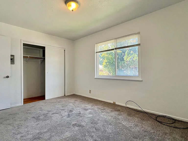 4350 Fleming Ave — Photo 8