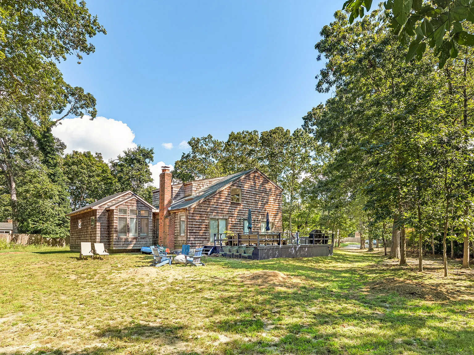 Prime Location in Sag Harbor Village — Photo 4