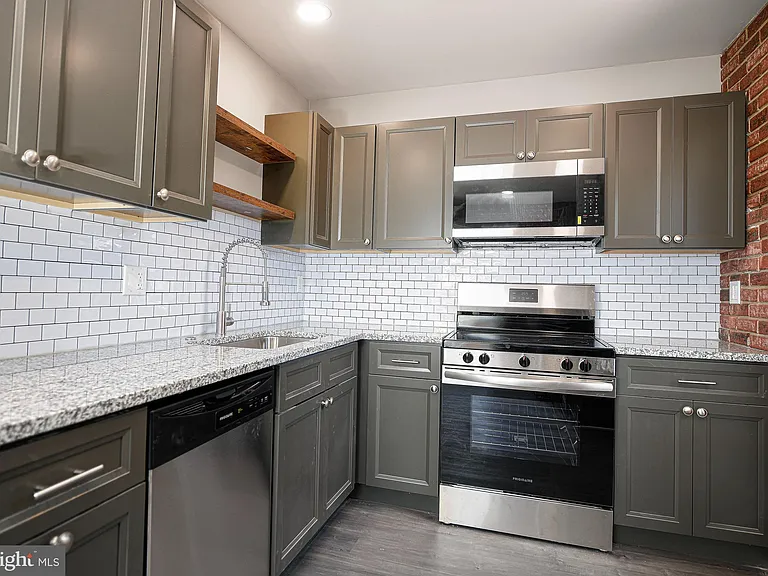15 Burnsway Ct #9G — Photo 10