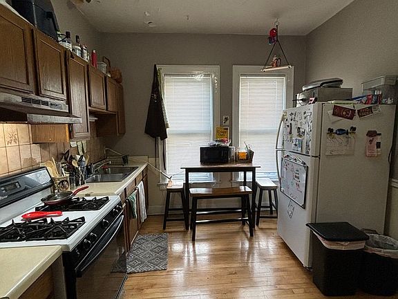 4th image of 2901-03 N Prospect Ave #Db12ba34d