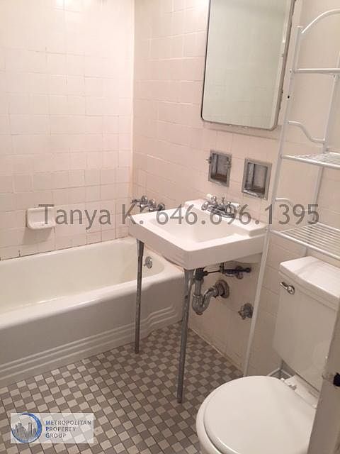 2nd image of 321 E 45th St APT 10C
