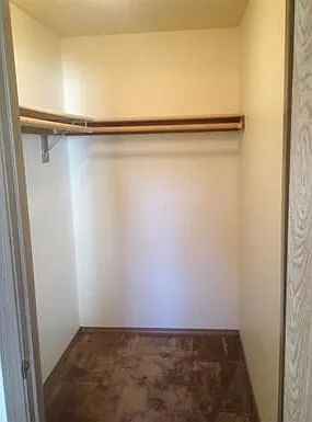 Lorence Court — Photo 9
