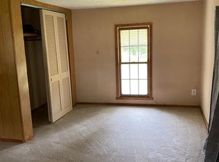 576 Auburn Rd, Auburn, GA 30011