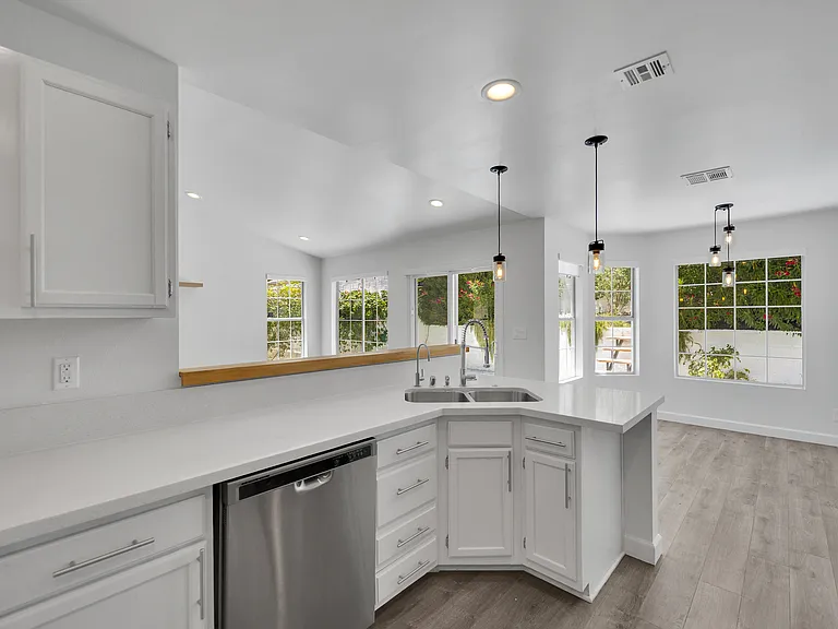 2505 Sea Venture Dr — Photo 20