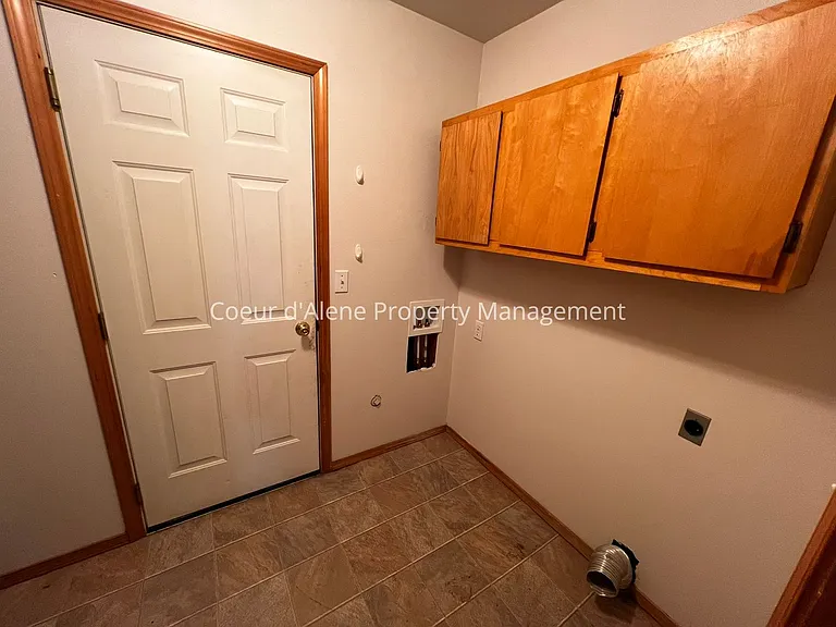3214 N 10th St — Photo 16