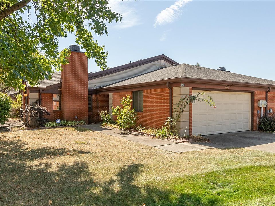 1st image of 2251 Golden Oaks N
