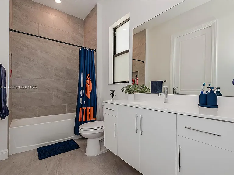 12835 Bayside Ct — Photo 23