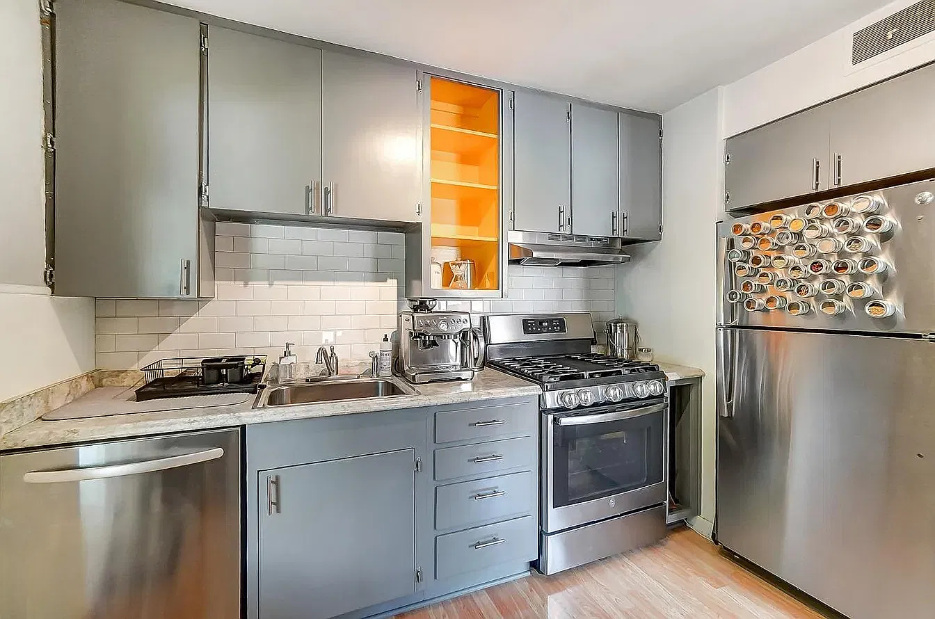 2 bed, 850 sqft, $1,795 — Photo 4