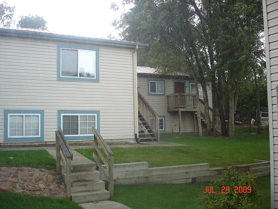 2nd image of 847 E Cucharras St