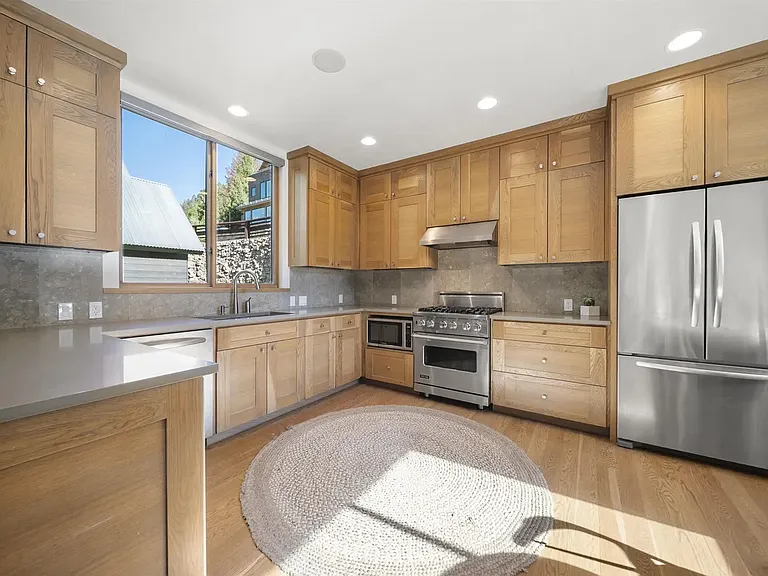 245 S Sunset Ridge Dr — Photo 10