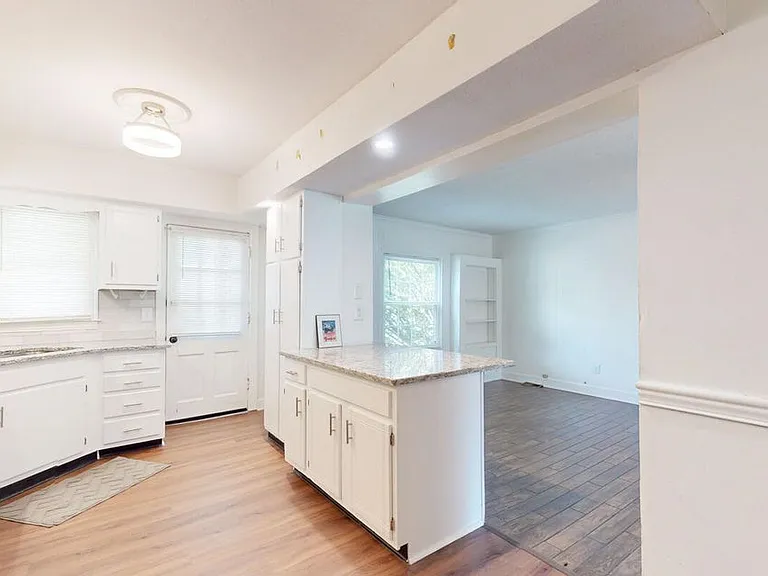307 Hillsboro Ave #307 — Photo 6
