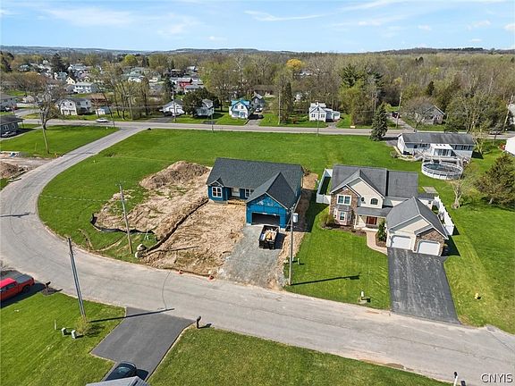 2nd image of 109 Brantford Path