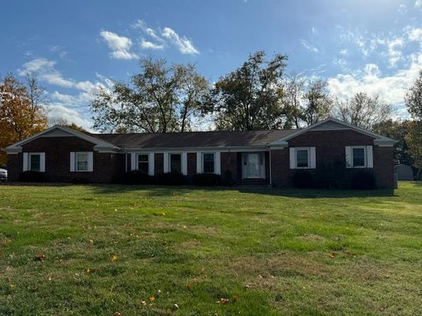 1938 Earl Cross St, Madisonville, KY 42431