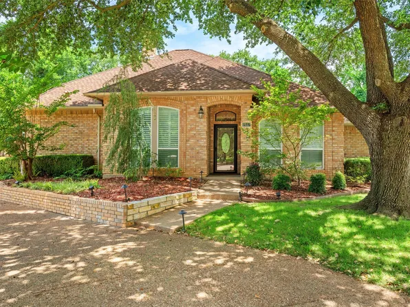 2517 Chad Dr, Arlington, TX 76017