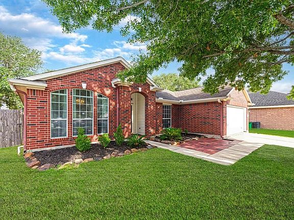 5th image of 20043 Upland Creek Dr