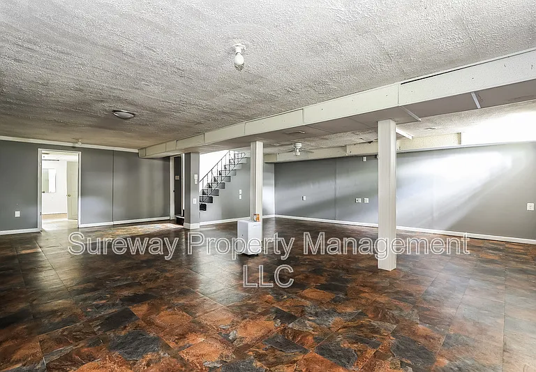 359 Lake Blvd — Photo 12