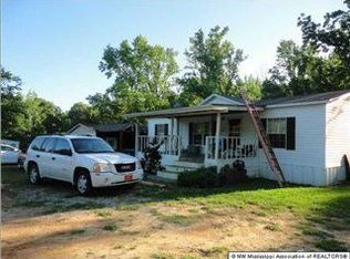 73 Ridge Rd, Byhalia, MS 38611