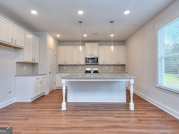 6th image of this home