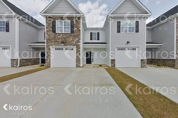 3717 Oak Leaf Way #C