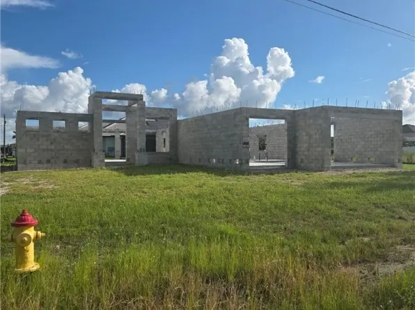 3319 NW 1st Ter, Cape Coral, FL 33993