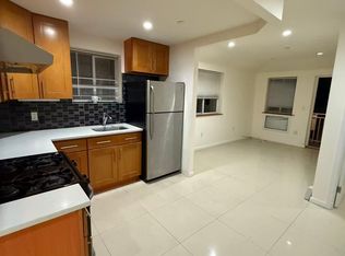 4332 160th St #3, Flushing, NY 11358