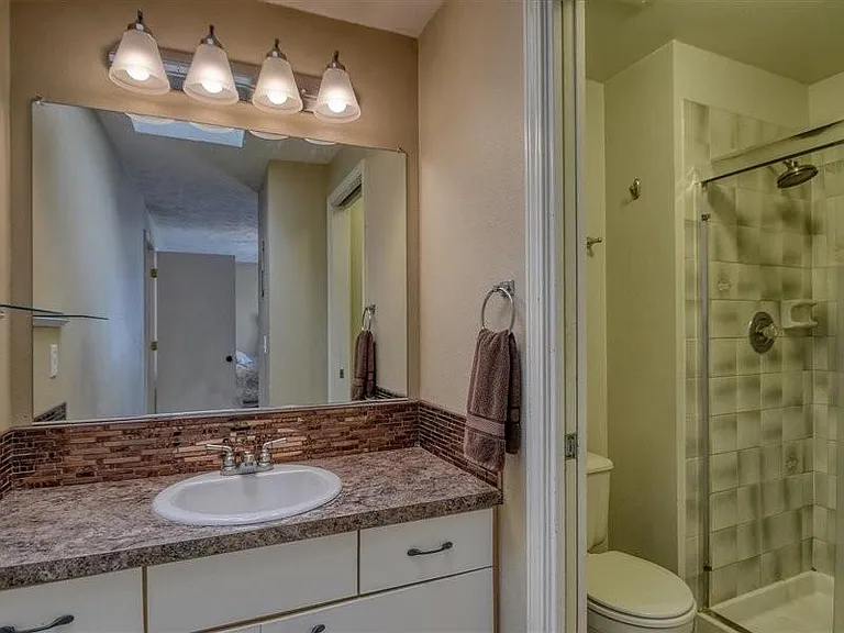 9216 N Londale Dr — Photo 19